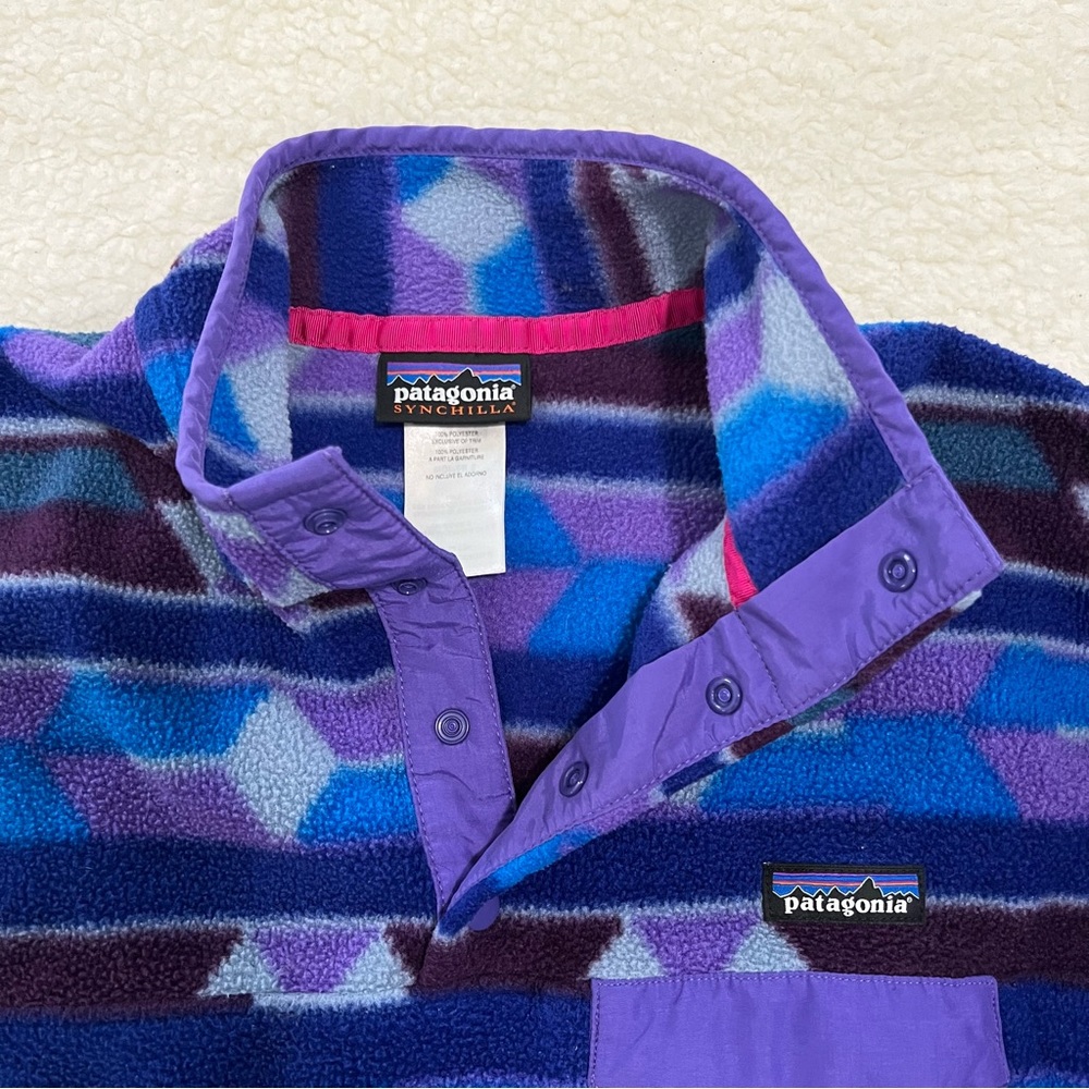 Patagonia Purple & Blue Geometric Fleece Pullover - Picture 12 of 15